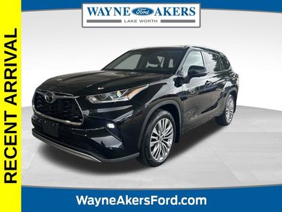 Used 2023 Toyota Highlander Platinum