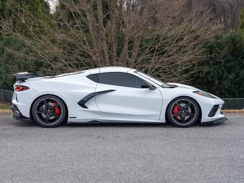 Used 2023 Chevrolet Corvette Stingray w/ Z51 Performance Package image 8