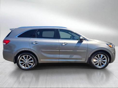 Used 2016 Kia Sorento SX AWD/4WD image 2