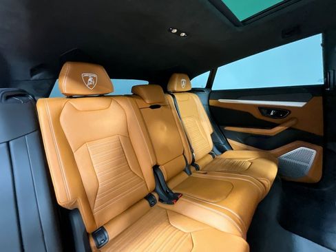 Used 2025 Lamborghini Urus SE image 22