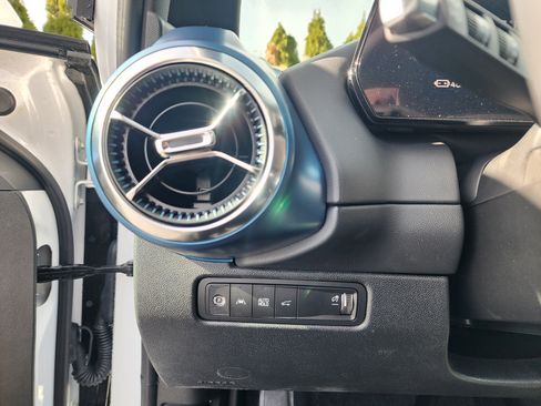 New 2026 Chevrolet Equinox EV LT image 26