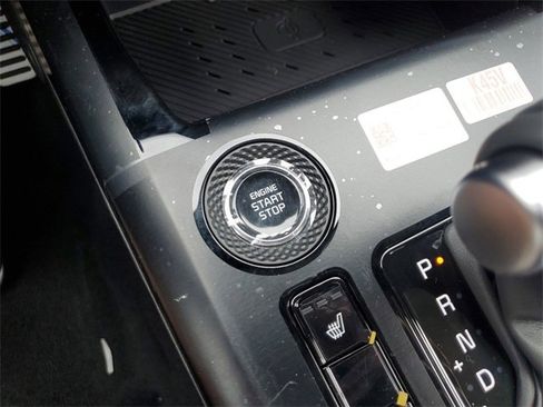 New 2025 Kia Niro EX Touring image 34