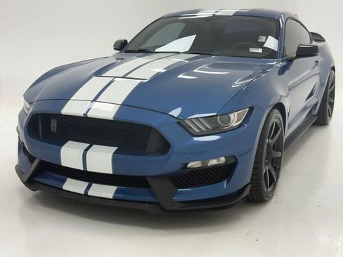 Used 2019 Ford Mustang Shelby GT350 w/ Technology Package RWD image 4