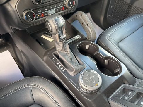 New 2025 Ford Bronco Badlands AWD/4WD image 33