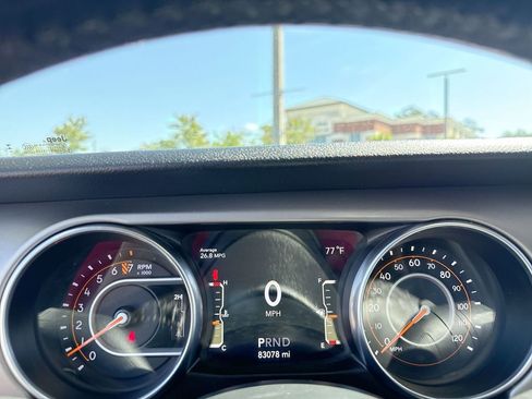 Used 2020 Jeep Wrangler Sport image 15