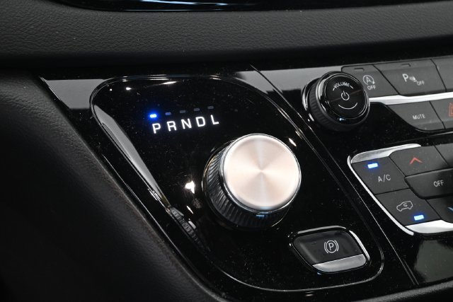 Used 2025 Chrysler Pacifica Select FWD image 22