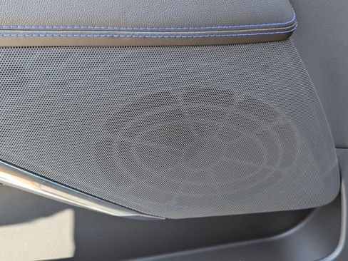 New 2025 Cadillac Escalade IQ Luxury 1 w/ Smart Trailering package image 21