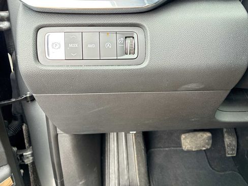 Certified 2025 GMC Acadia Elevation w/ Elevation Premium Package image 18