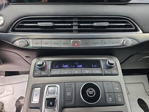 Used 2021 Hyundai Palisade Limited FWD image 21