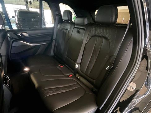 Used 2020 BMW X5 M50i w/ Executive Package AWD/4WD image 19