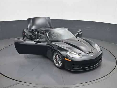 Used 2013 Chevrolet Corvette 427 w/ 1SB Preferred Equipment Group RWD image 28