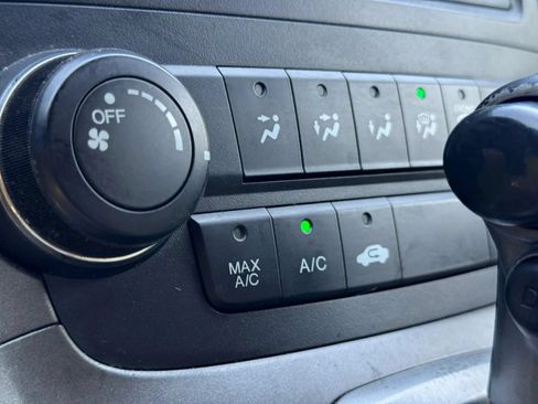 Used 2010 Honda CR-V LX image 18