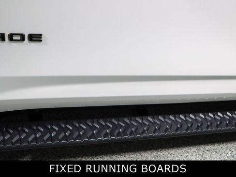 Used 2023 Chevrolet Tahoe Z71 w/ Luxury Package image 12