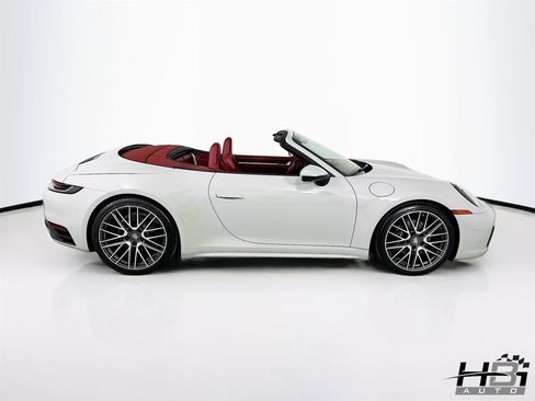 Used 2021 Porsche 911 Carrera 4 AWD/4WD image 21