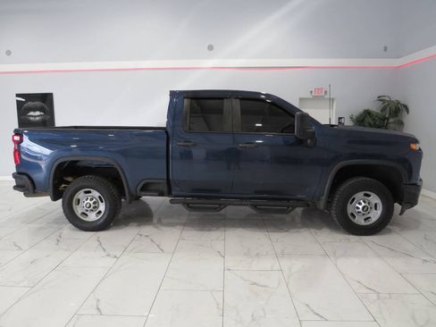 Used 2022 Chevrolet Silverado 2500 W/T RWD image 3