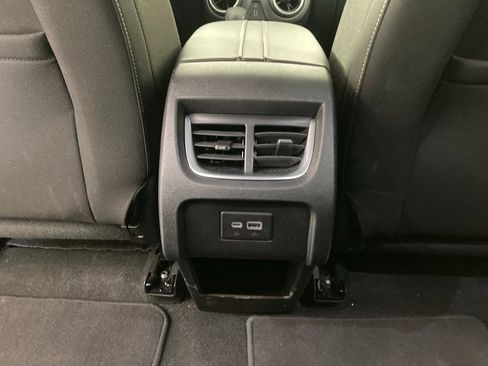 Used 2025 Chevrolet Blazer LT AWD/4WD image 16
