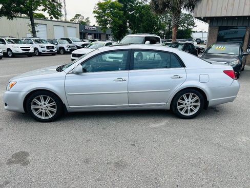 Used 2009 Toyota Avalon Limited FWD image 8