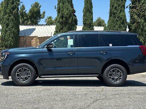 New 2026 Ford Expedition Active RWD image 7