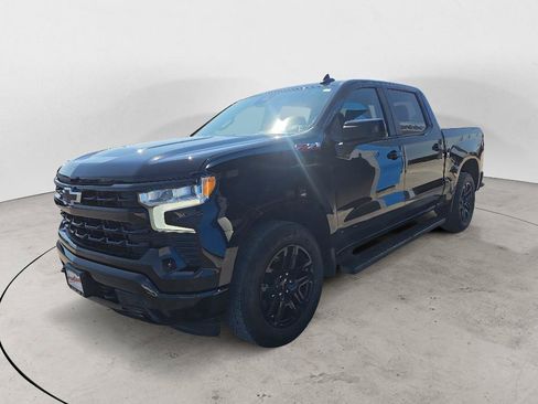 Used 2022 Chevrolet Silverado 1500 RST w/ Z71 Off-Road Package AWD/4WD image 7