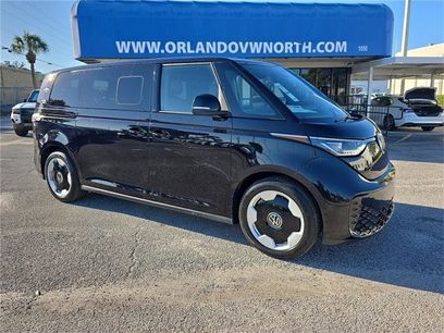 New 2025 Volkswagen ID. Buzz Pro S