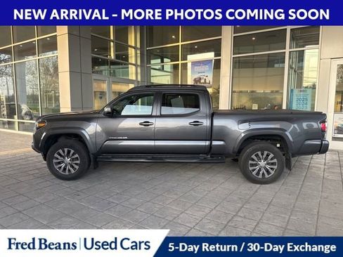 Certified 2022 Toyota Tacoma Limited AWD/4WD image 6