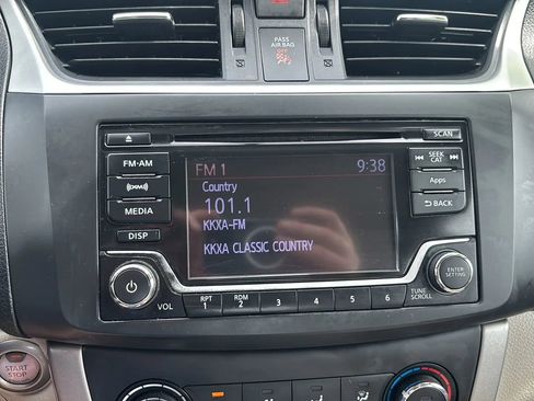 Used 2015 Nissan Sentra SV image 44