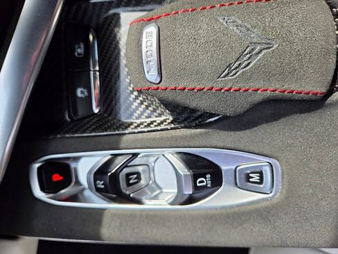 Used 2023 Chevrolet Corvette Stingray Premium Conv w/ Z51 Performance Package RWD image 7