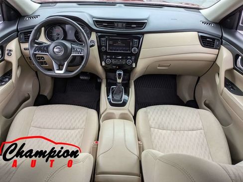 Used 2019 Nissan Rogue SV FWD image 19