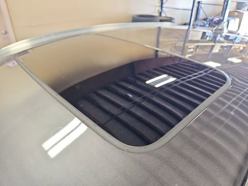 Used 2018 Honda HR-V EX-L image 23