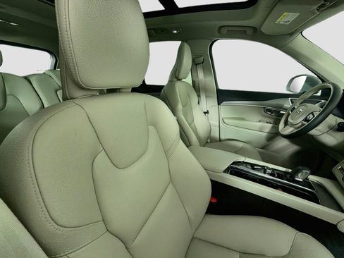 Certified 2024 Volvo XC90 B5 Core w/ Protection Package Premier AWD/4WD image 30