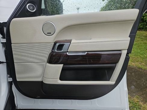 Used 2014 Land Rover Range Rover HSE AWD/4WD image 20
