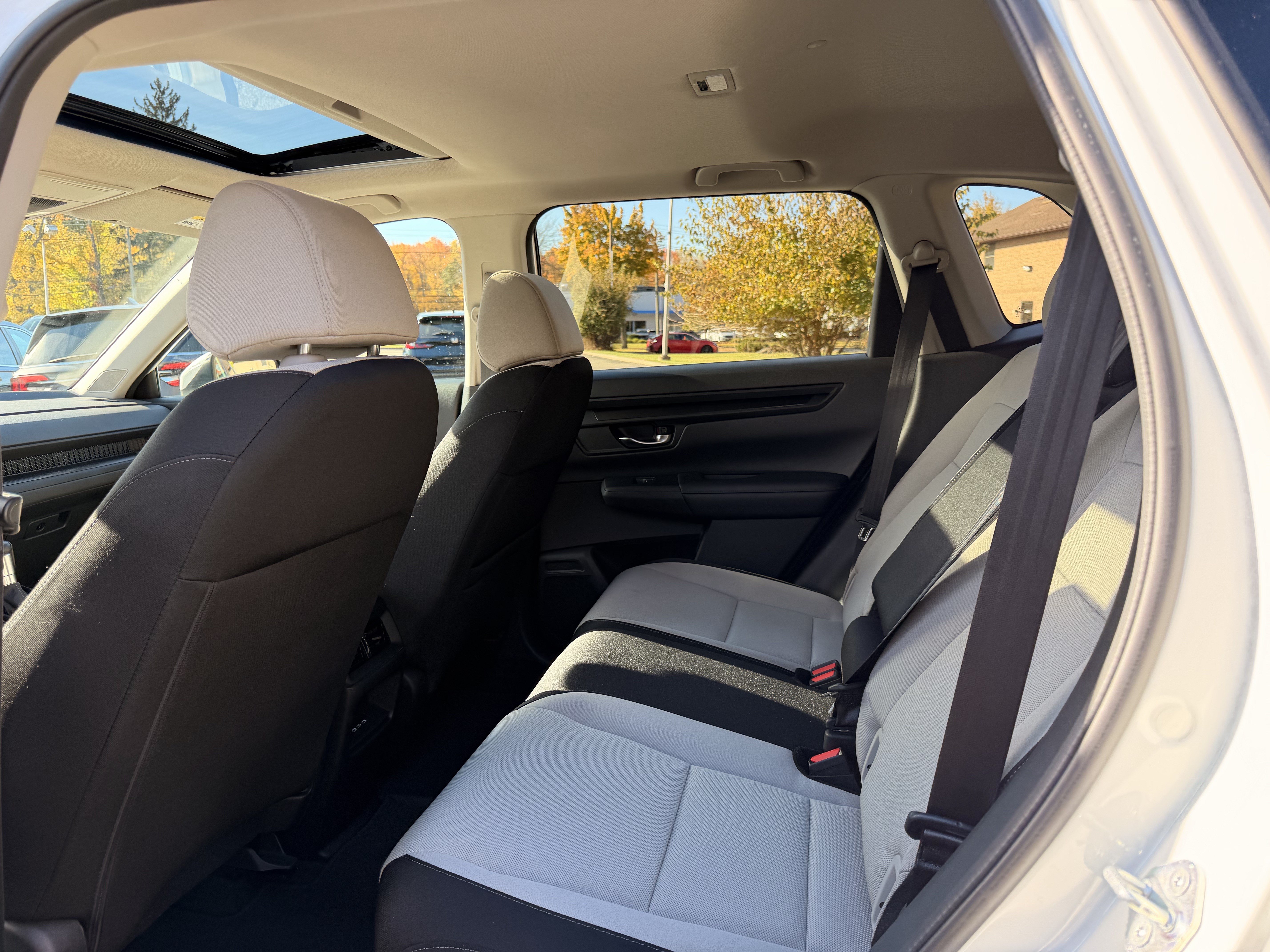 Used 2024 Honda CR-V EX image 27