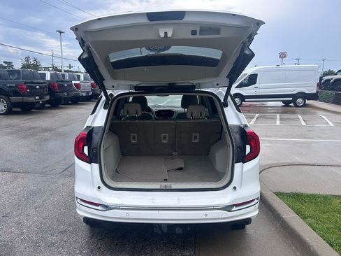 Used 2019 GMC Terrain Denali w/ Advanced Safety Package AWD/4WD image 17