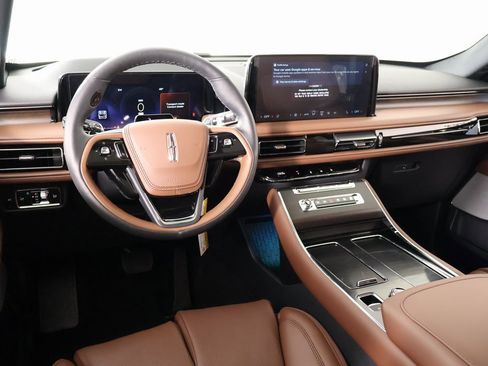 New 2026 Lincoln Aviator Reserve image 2
