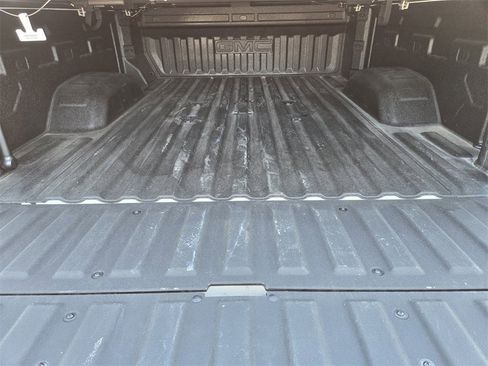 Used 2025 GMC Sierra 2500 AT4X image 32