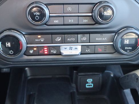 Used 2025 Ford Bronco Badlands image 22