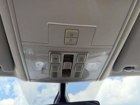 Used 2021 Volkswagen Atlas SE w/ Panoramic Sunroof Package AWD/4WD image 31