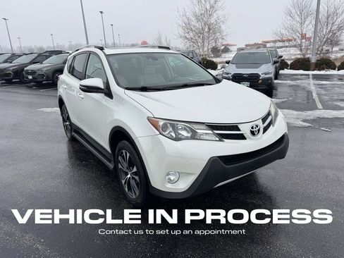 Used 2015 Toyota RAV4 Limited image 1