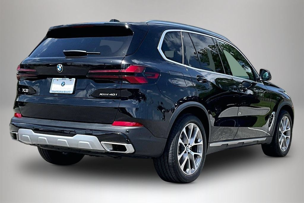 Used 2025 BMW X5 xDrive40i AWD/4WD image 5