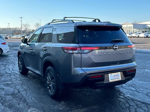 New 2026 Nissan Pathfinder SV image 6
