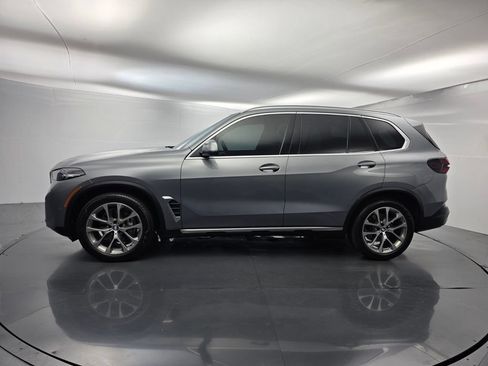 Used 2024 BMW X5 xDrive40i w/ Parking Assistance Package AWD/4WD image 7