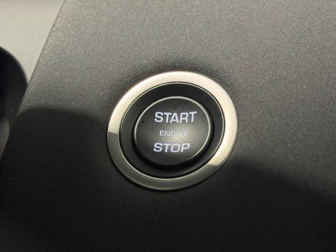 Used 2025 Land Rover Discovery Sport S AWD/4WD image 38