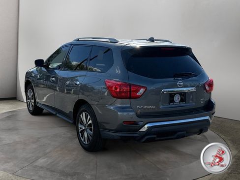 Used 2020 Nissan Pathfinder SL AWD/4WD image 5