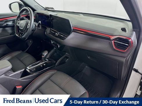 Used 2024 Chevrolet TrailBlazer RS w/ Convenience Package AWD/4WD image 35