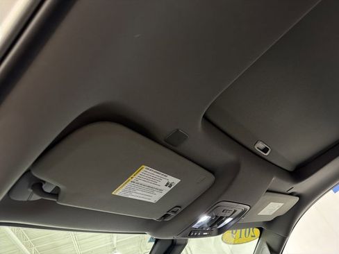 Used 2019 Chevrolet Silverado 1500 LTZ w/ LTZ Premium Package AWD/4WD image 8