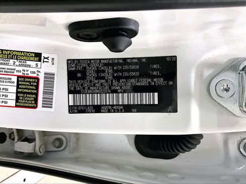 Certified 2021 Toyota Highlander Platinum image 6