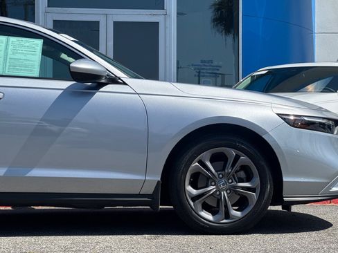 Certified 2023 Honda Accord EX image 33