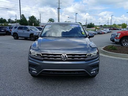 Used 2019 Volkswagen Tiguan SEL Premium w/ 3rd Row Seat Package AWD/4WD image 2