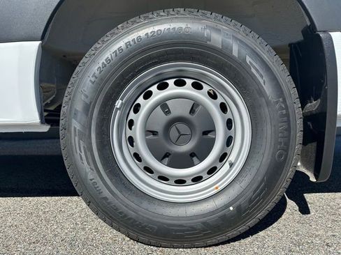 Used 2026 Mercedes-Benz Sprinter 2500 image 10