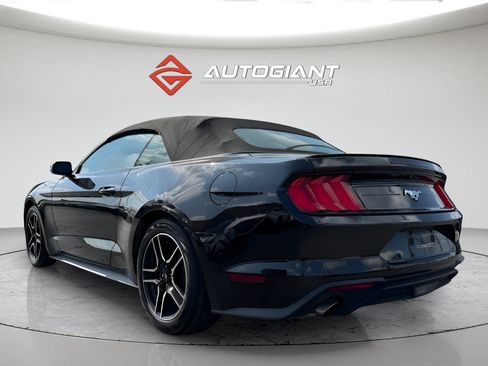 Used 2022 Ford Mustang Premium RWD image 10